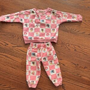 NWOT Monica and Andy Kids Pink Character sweatshirt and pant set size 2T